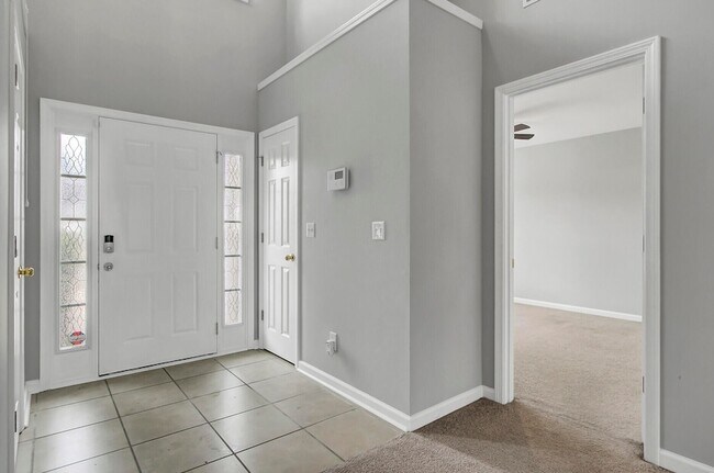 Building Photo - 9160 Maple Grove Dr