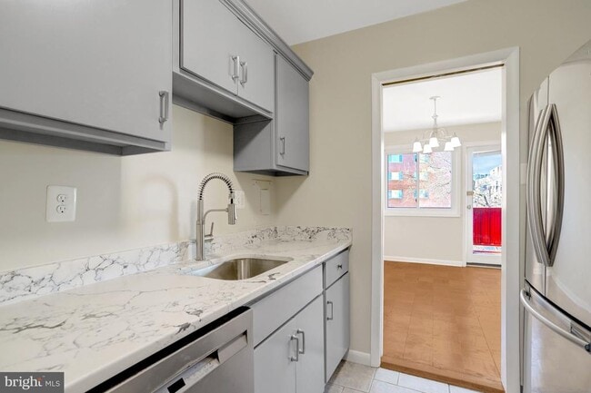 Building Photo - 1830 Columbia Pike