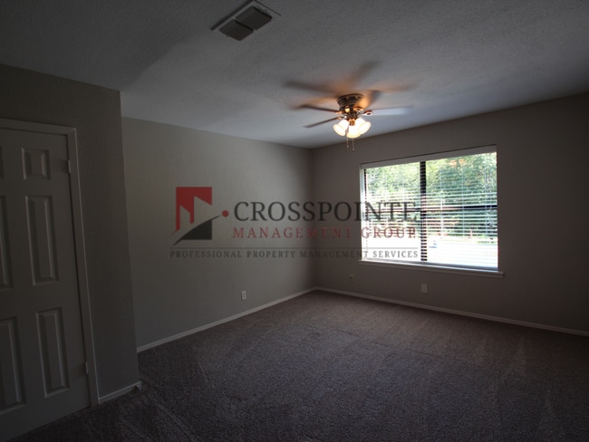 Building Photo - Charming 3 Bedroom in Whitehouse!