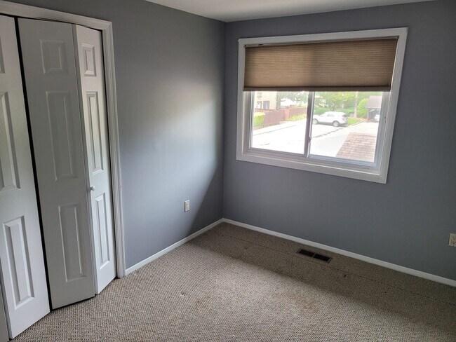 Building Photo - 9258 Red Cart Ct