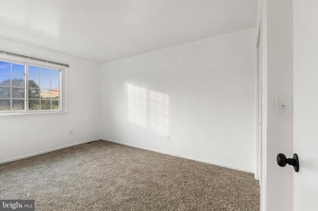 Building Photo - 39 N Turnberry Dr
