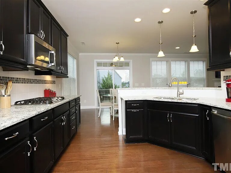 Building Photo - 318 Millbrook Dr