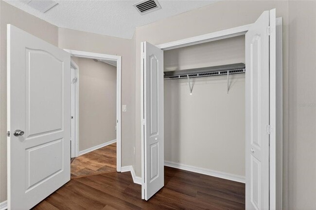 Building Photo - 3842 Hampstead Ln