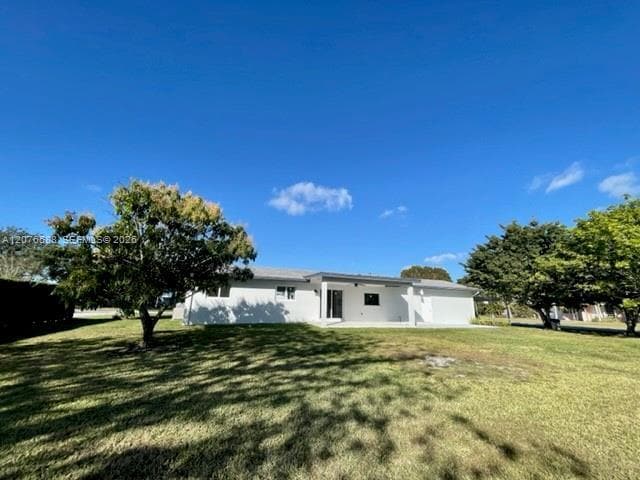 Building Photo - 17051 SW 85th Ave