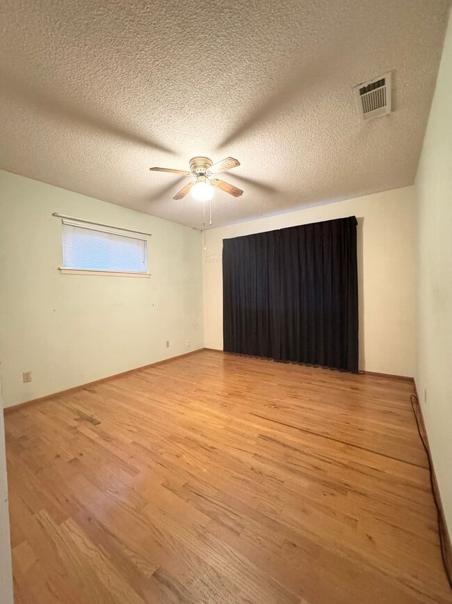 Building Photo - Charming 3-Bedroom Home in the Heart of Redding!