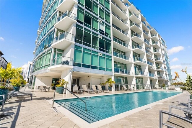 Building Photo - 101 S Eola Dr