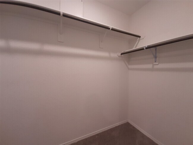 Building Photo - 16568 Moss Ln