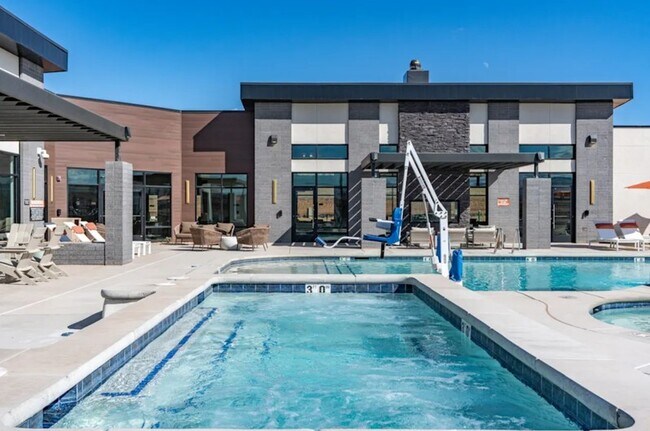 Building Photo - 5088 S Desert Color Pkwy