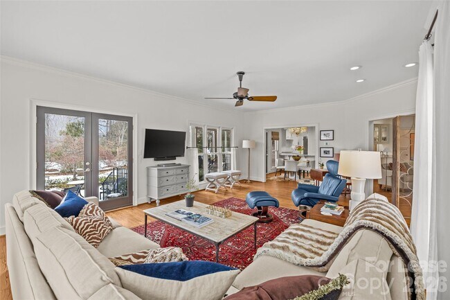 Building Photo - 5202 Carmel Club Dr