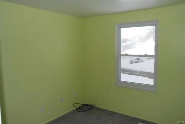 Building Photo - 8245 Elaine Cir