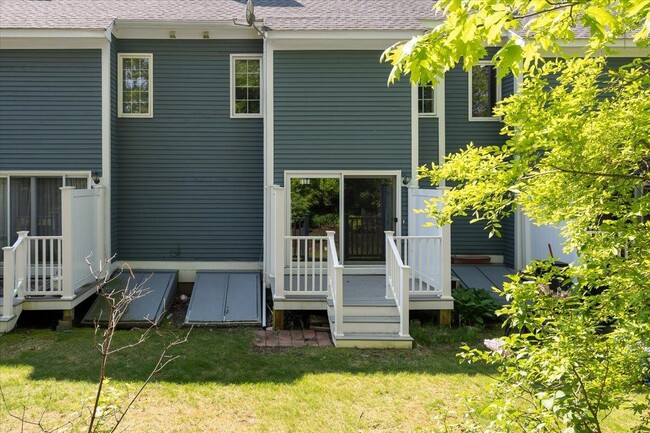 Building Photo - 7 Swift Ln