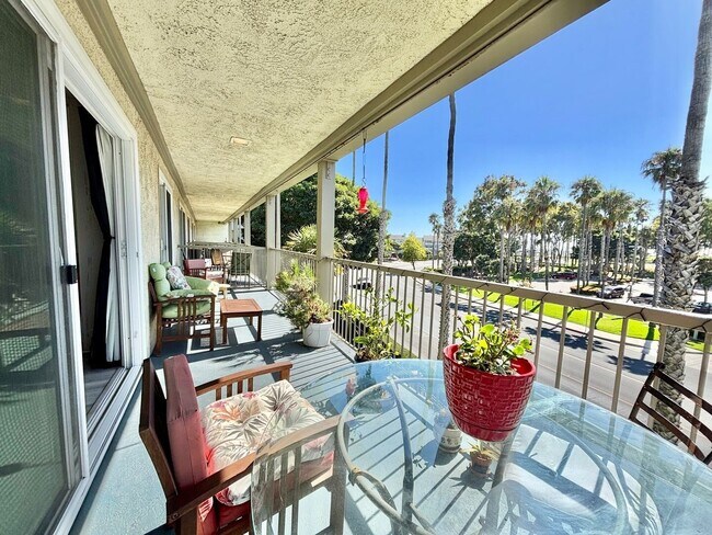 Building Photo - 2 Bedroom + 2 Bathroom Condo | Surfside III | Port Hueneme | Furnished
