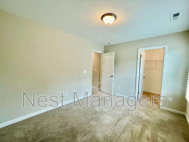 Building Photo - 3034 Cricket Rd