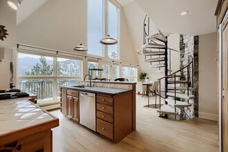 Building Photo - Mountain Serenity, City Convenience