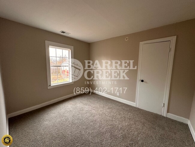 Building Photo - 3-Bed 1-Bath House