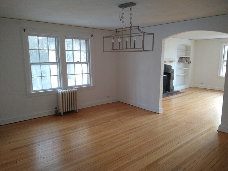 Dining Room - 310 Sixth Ave