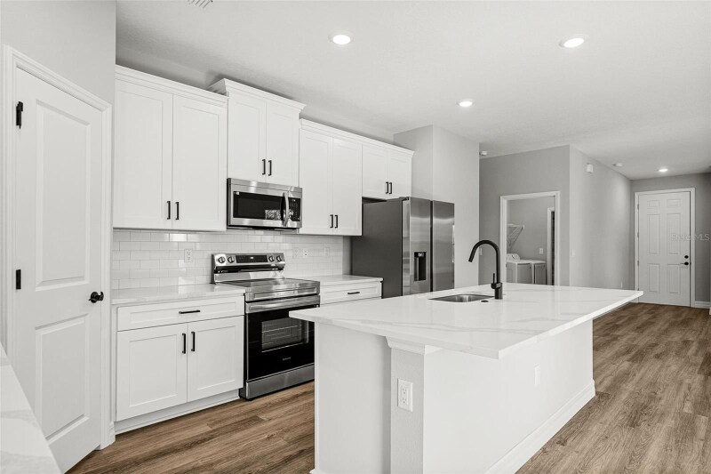 Building Photo - 8175 Elkenberry Ave