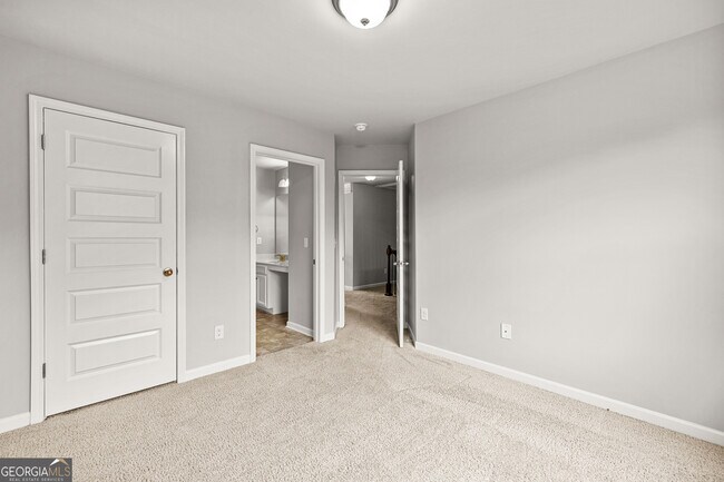 Building Photo - 361 Granite Way