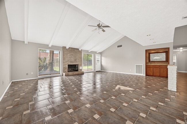 Building Photo - 21318 Park Brook Dr