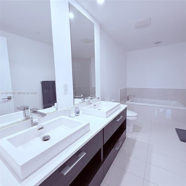 Building Photo - 55 SW 9th St