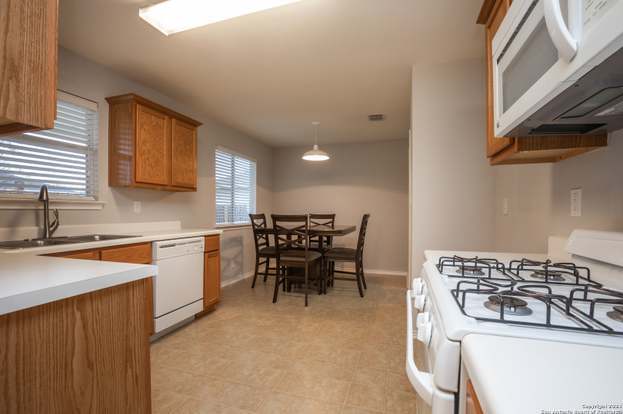Building Photo - 8451 Chalk Hill Cove