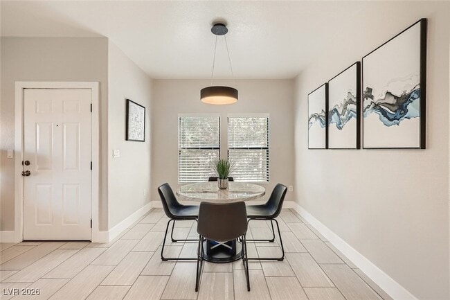 Building Photo - 8250 N Grand Canyon Dr