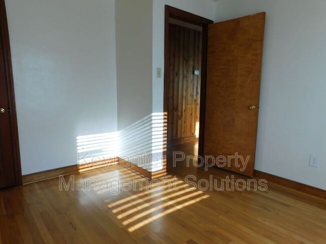 Building Photo - 277 Skyview Cir