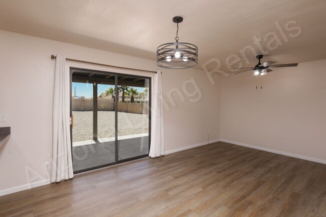 Building Photo - CHARMING NORTHSIDE HOME