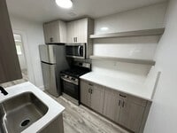 Building Photo - 828 E 100 S