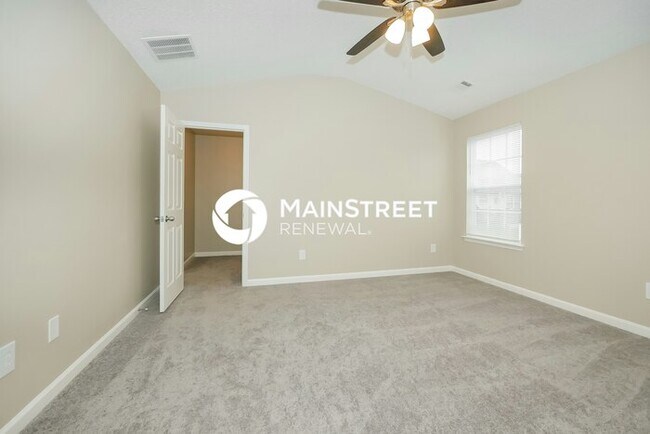 Building Photo - 4 Bedroom Pet-Friendly Home in HAMPTON, GA with Main Street Renewal