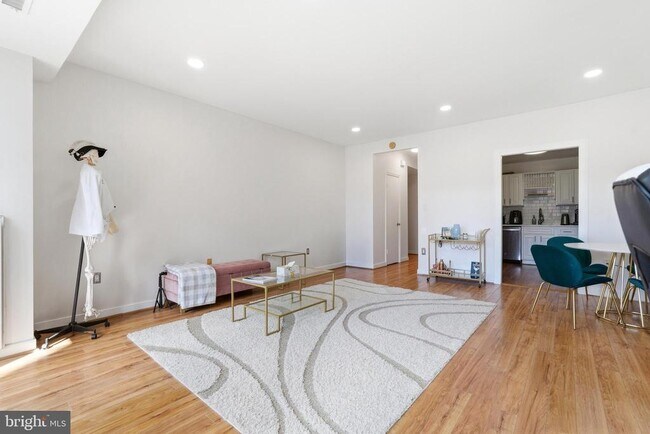 Building Photo - 955 26th St NW