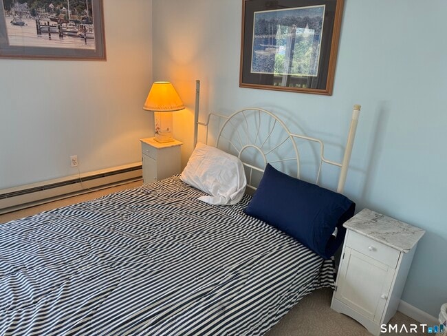 Building Photo - 7 Clearwater Ln