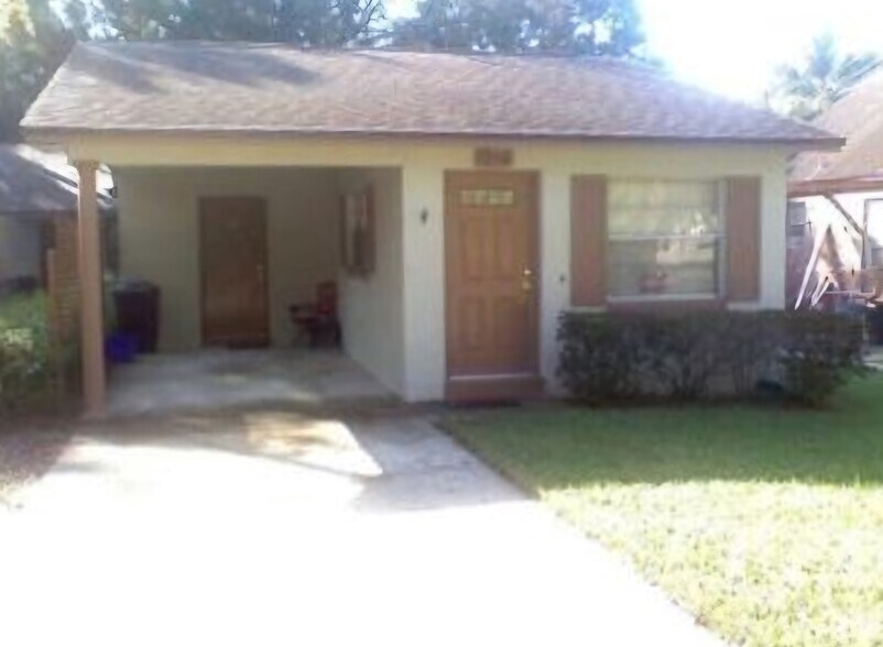 Primary Photo - 1016 Arthur Ave