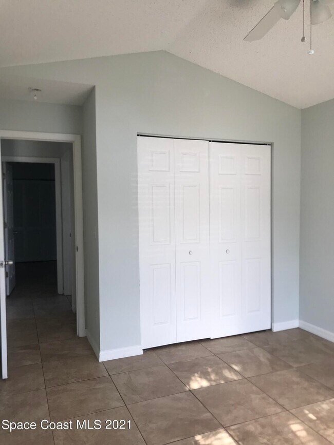 Building Photo - 3006 Alice St