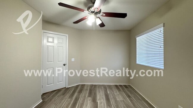 Building Photo - 13859 Lobelia Way