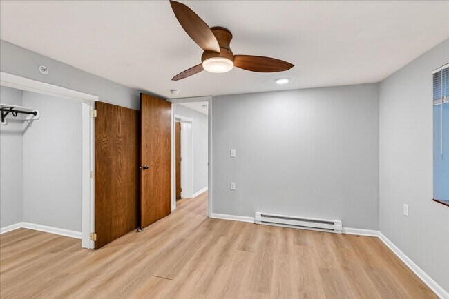 Building Photo - 4310 Mohawk Dr