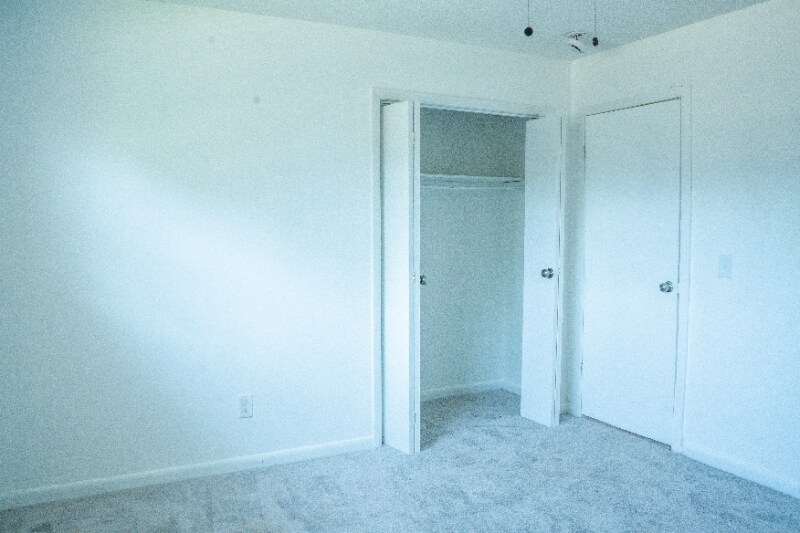 Building Photo - 4040 Knollbrook Dr NW