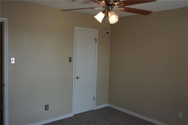 Building Photo - 1444 Carrollton Ave