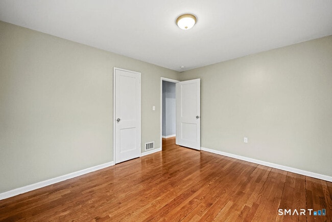 Building Photo - 125 Twin Brook Rd