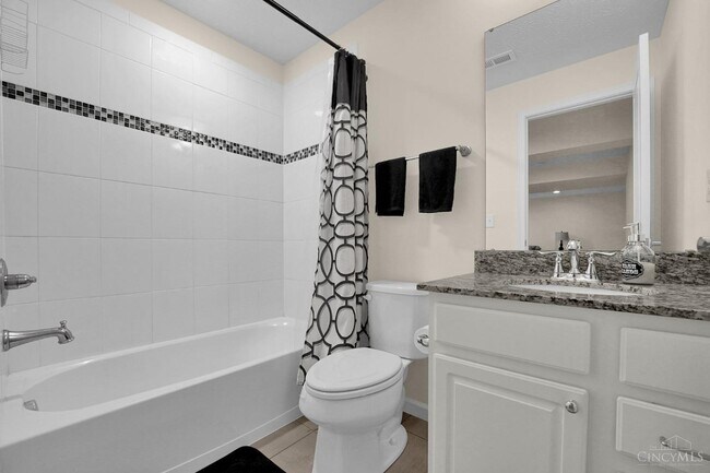 Building Photo - 6468 Holly Ln