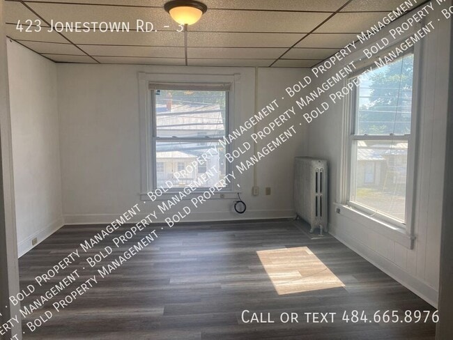 Building Photo - 423 Jonestown Rd