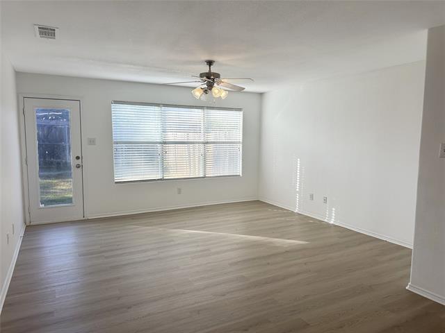 Building Photo - 7537 Lazy Spur Blvd