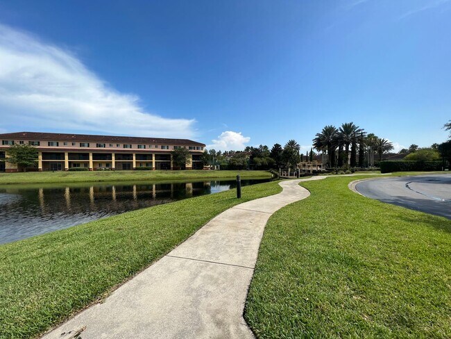 Building Photo - 2 Bed / 2 Bath Upstairs Condo in the Gated...