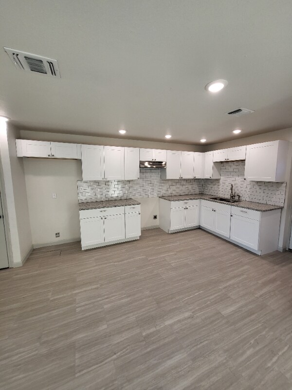 Building Photo - 2417 Castroville Rd