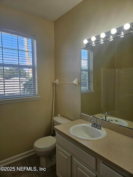Building Photo - 7801 Point Meadows Dr
