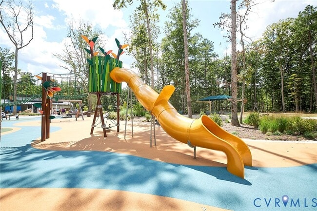 Building Photo - 214 Greenpark Rd