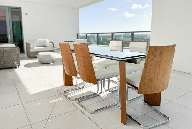 Building Photo - 239 SW 9th St