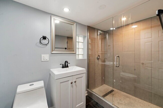 Building Photo - 4630 W Montana St