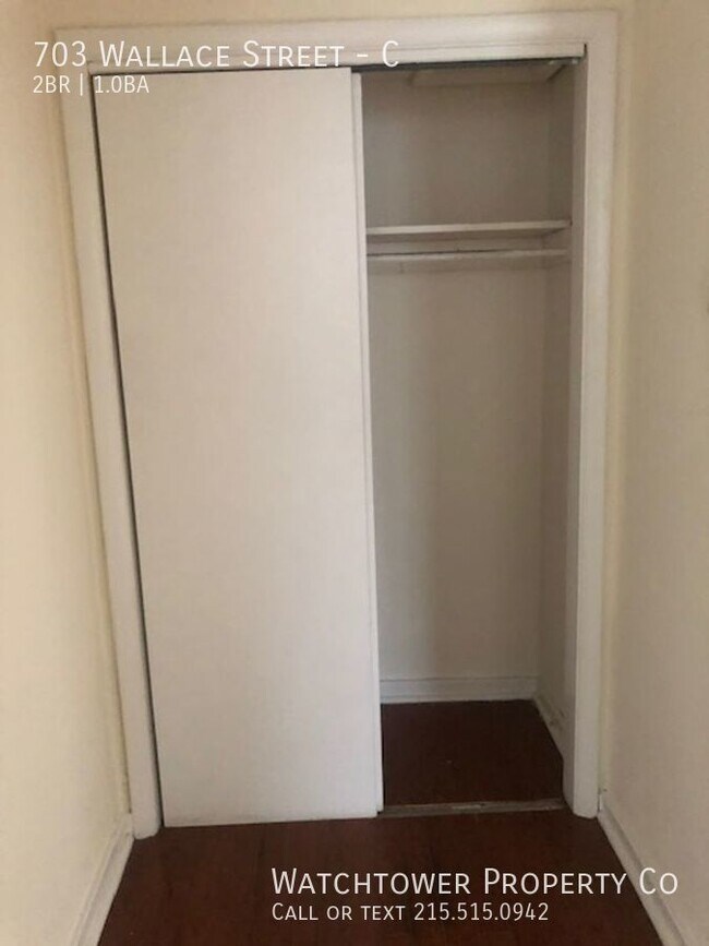 Building Photo - 703 Wallace St