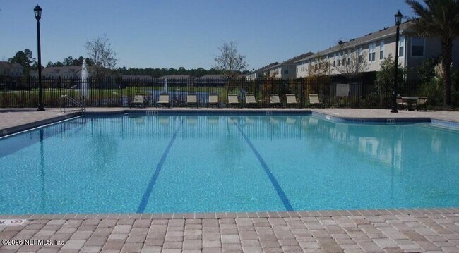 Building Photo - 5880 Sandstone Way